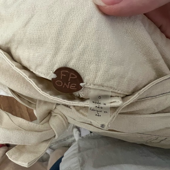 FREE PEOPLE ONE Penny Tie Short Raw Hem High Waisted Size 0 casual white - Picture 6 of 7